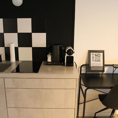 Square Rooms 8 Дюселдорф Екстериор снимка