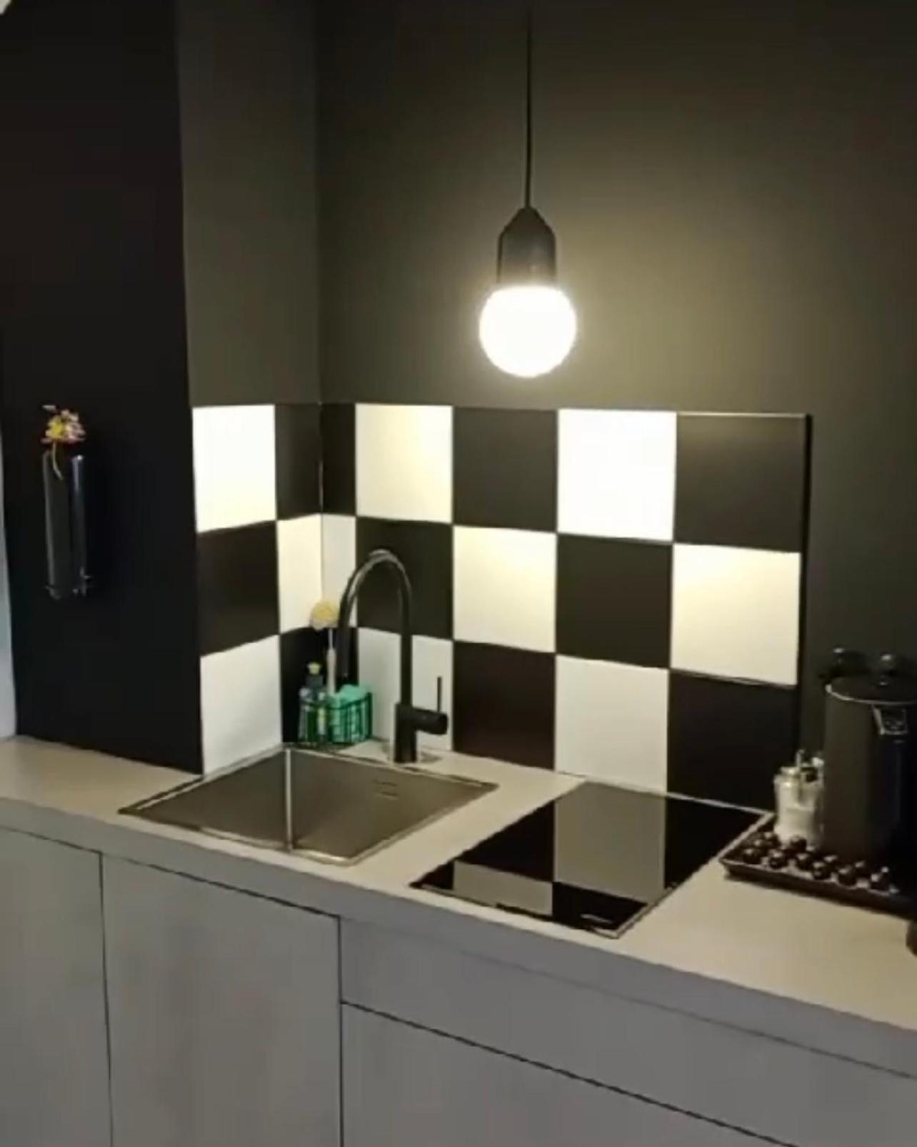 Square Rooms 8 Дюселдорф Екстериор снимка