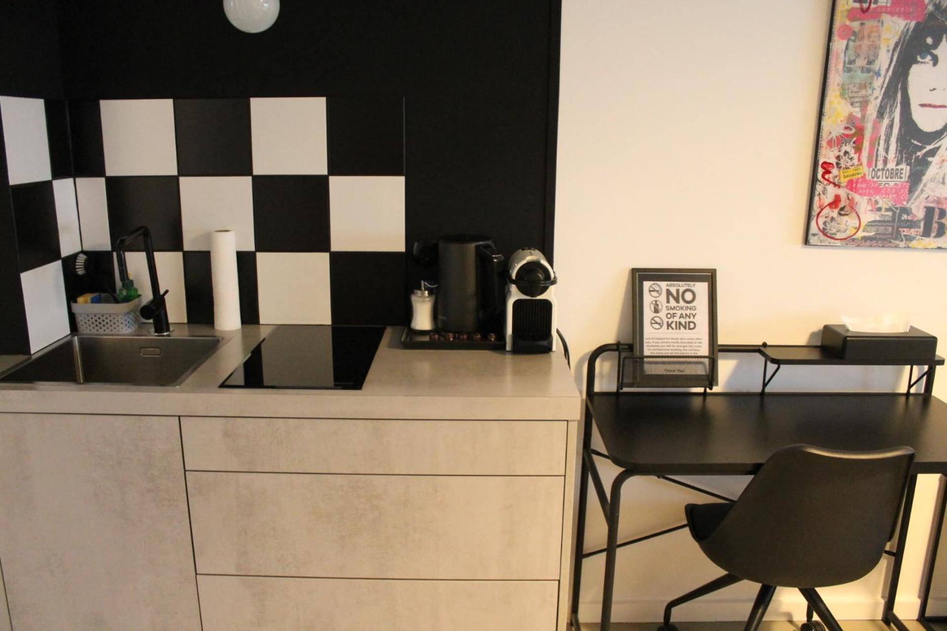 Square Rooms 8 Дюселдорф Екстериор снимка