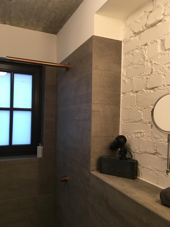 Square Rooms 8 Дюселдорф Стая снимка